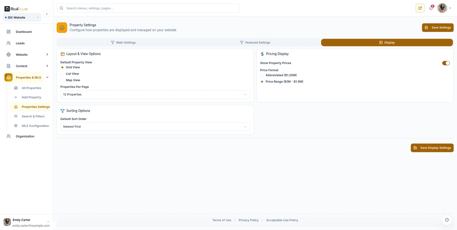 RealFoyer property display settings with controls for price format and whether prices are shown at all